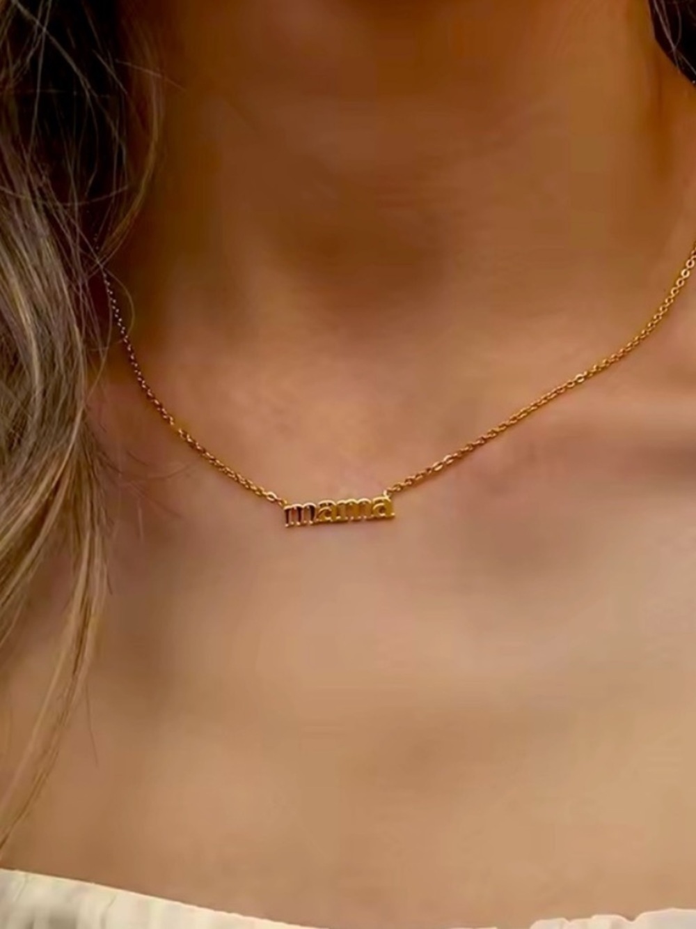 Mama Gold Nameplate Necklace - Elegant Women’s Jewelry - Picture 2 of 4